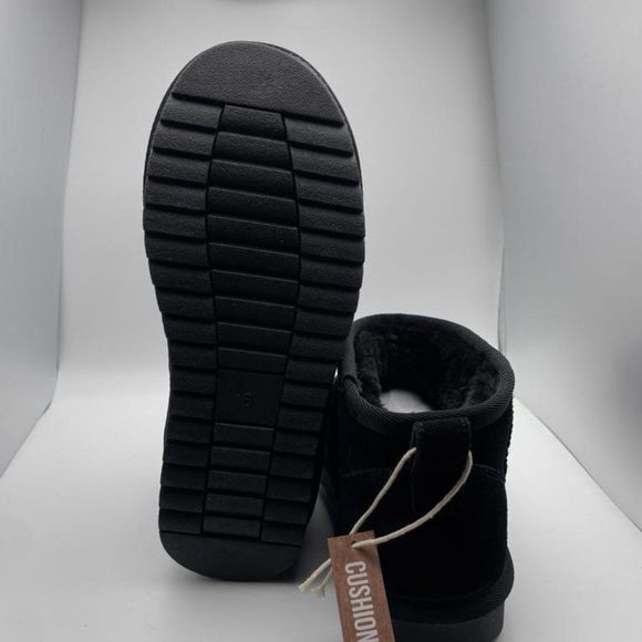 CUSHIONAIRE Women's Cozy pull on boot black 8 - Picture 5 of 6